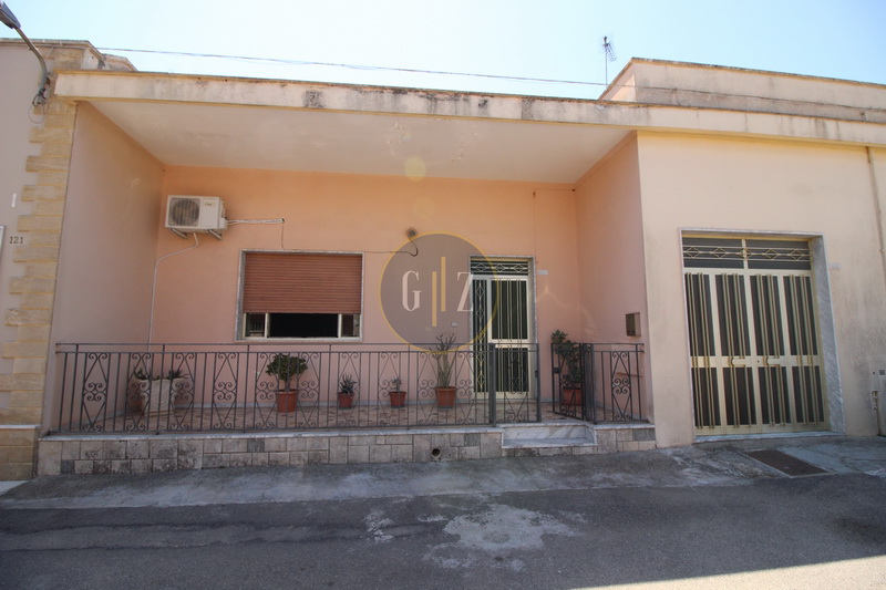 Casa indipendente in vendita a Martignano