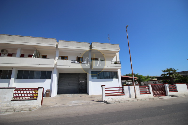 Appartamento con locale deposito in vendita a Calimera